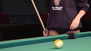 Jeny Smith - playing pool