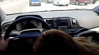 Blowjob while stuck in slow traffic