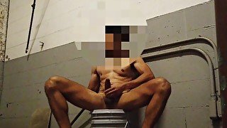 jerking off for you(huge cumshot)