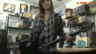 Cute rocker gets banged by pawn dude in the back office