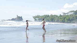 Jay and Julia R. - sex on the beach - Joymii