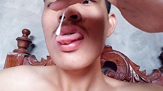 PINOY JAKOLERO TINIKMAN ANG KANYANG TAMOD (TASTE HIS OWN CUM)