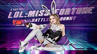 Can You Handle Scarlett Sage as LOL BATTLE BUNNY MISS FORTUNE VR Porn