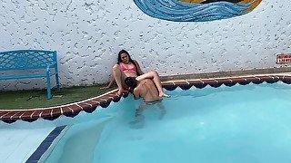 The Neighbor Leaves Her Husband At Home To Fuck The First See In The Pool