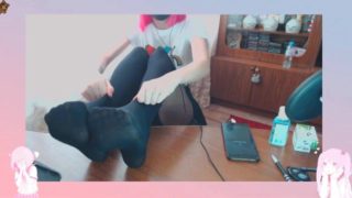 Footfetish and ASMR || cute teen