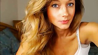 Blue Eyes Blonde Webcam Show