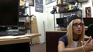 XXXPAWN - Uma Jolie Paying Dues To Get Her Ring Back From Pawn Shop