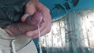 Masturbating and cumming in the abandoned house