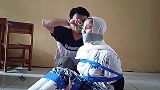 Bondage Indo 1 Jilbab