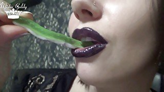 5 colors for my lips & gummy bears vore