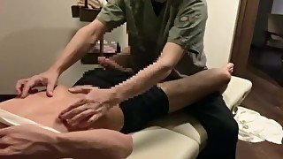 Japanese　Big penis　gay  massage！マッサージ中エッチな事をしてしまう。名古屋の鬼頭男編。