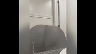 Black Chub Shaking Fat Ass In Slow Motion For Onlyfans