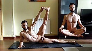 Practising YOGA NAKED 🧘🍆🍑