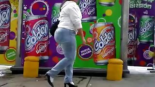 Candid Big Booty- Nalga Mucho