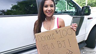 Bubble butt teen offers POV outdoor blowjob for $100 donation