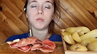 asmr mukbang feederism raviolis rouge