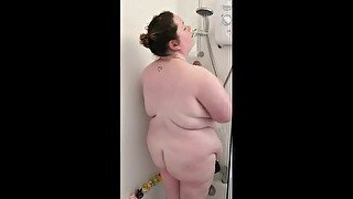 wet and wild bbwunny in the shower