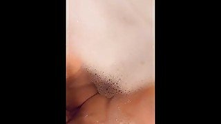 Sexy slut fucks herself in the bath