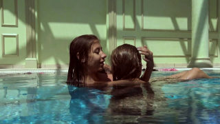 Underwater lesbos Serbian and Russian