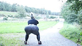 Bootyness Outdoors - Sex Movies Featuring Natasha Crown