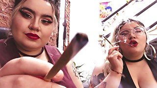 Smoking session with the Alpha Lesbians TEASER