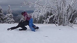 Mixed boxing and mixed wrestling in the Pilat massif