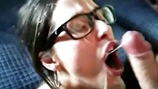 She was craving to eat cum and I gave her a mouthfull