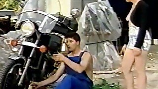 Les lolos de la garagiste (1997)