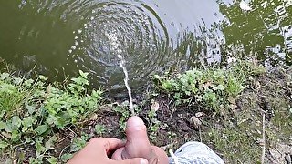 Long pissing to the water makes water bubbly - bubbly piss