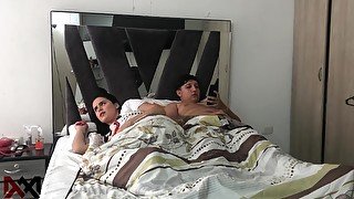 compartiendo habitación con mi hermanastra- porno en español