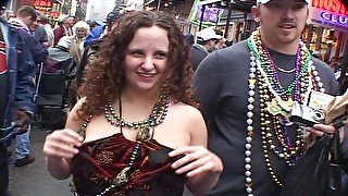 ALBOOGIE HAS THE BEST BEADS MARDI GRAS 2