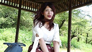 美人な若妻が性欲解消に他人棒で不倫エッチ