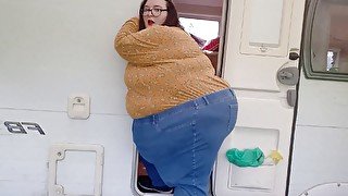 SSBBW vs tiny door