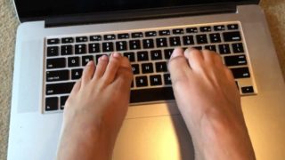 Sexy FEET typing AMSR