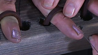 Crummy well stacked doxy gets her fingers beaten with electrical impulses