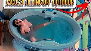 Jacuzzi jilling off outdoor - ImMeganLive