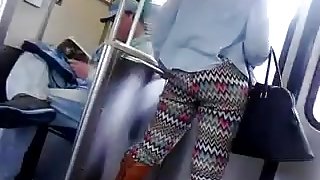 nice ass on the train