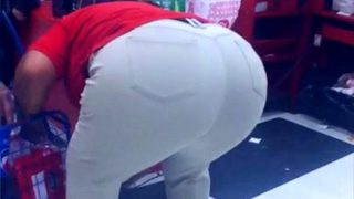 HIDDEN CAM CAUGHT MASTURBATION IN PUBLIC HUGE ASS