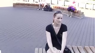 Teen gilrs fucking on public