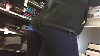 GoddessHunt: All up in that PAWG teen ass