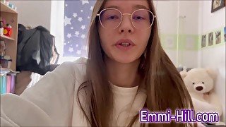 TEEN FINGERT SICH HARDCORE! SQUIRT