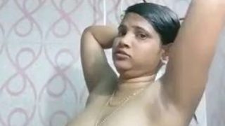 Desi girl bathing full nude