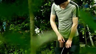 chinese guys pissing outdoors