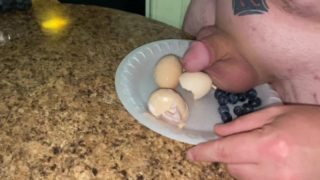 MrMeatNads- Makes small cockmeat Omelet/ASMR