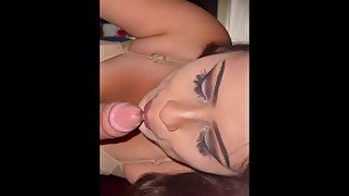 Amateur Latina sucks hard cock