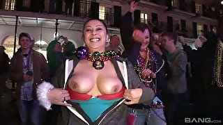 Lots of shameless girls have nothing against flashing their titties outdoors