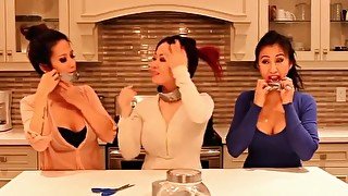 Asian Girls Do The Mouth Trap Challenge