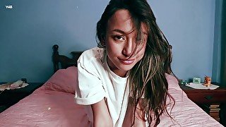 Solo model Camila Luna loves playing with her puss in the morning