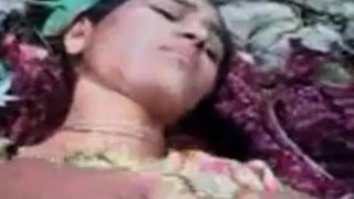 sexy bengali girl fucked in outdoor