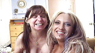 Mature and MILF amateurs